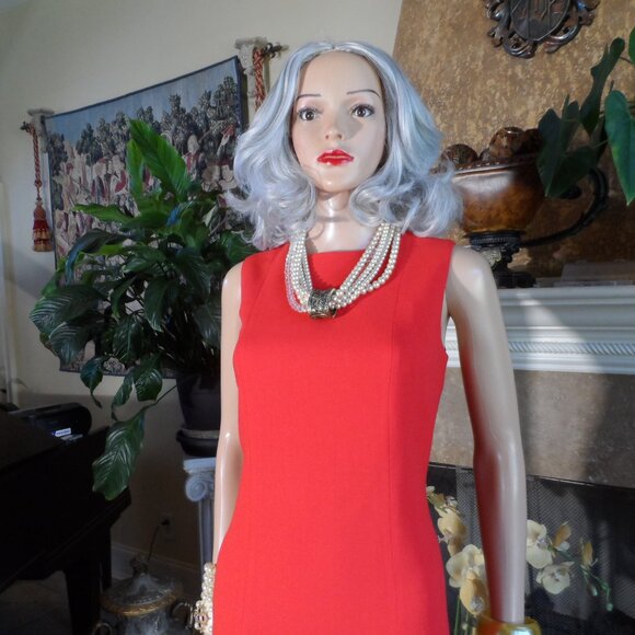 New Givenchy Red Wool Crepe Sheath Dress SIze FR 38- US 6 - Picture 4 of 16